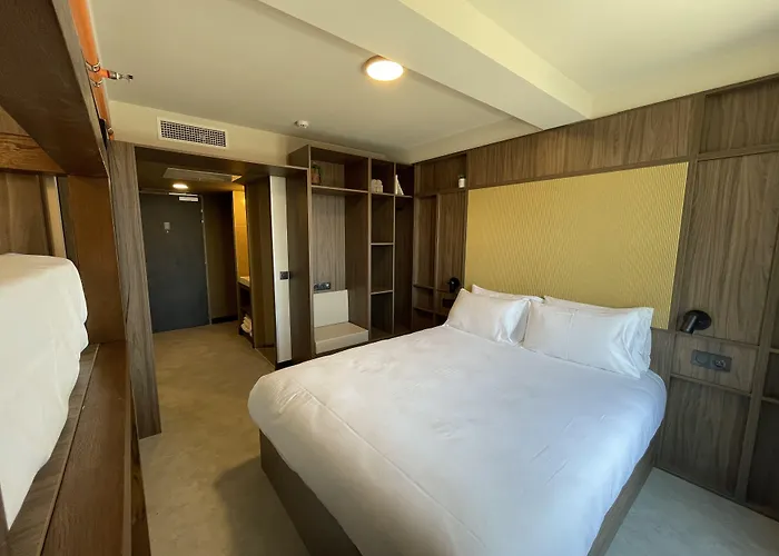 JOST Auberge De Jeunesse CentreHotel Lille